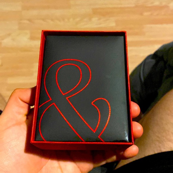 I’m selling a chain from Rogers&Hollands. The size is expected to be 24 or 26” - Picture 1 of 3